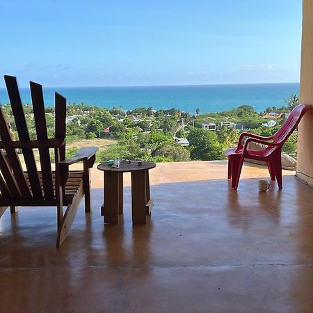 Hotel Welcoming Vibes Treasure Beach Esterno foto