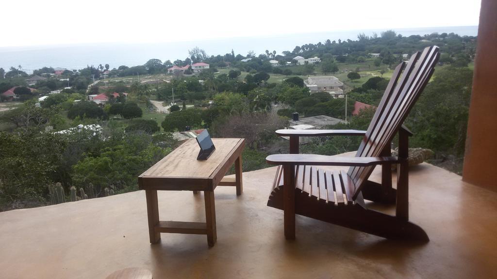 Hotel Welcoming Vibes Treasure Beach Esterno foto