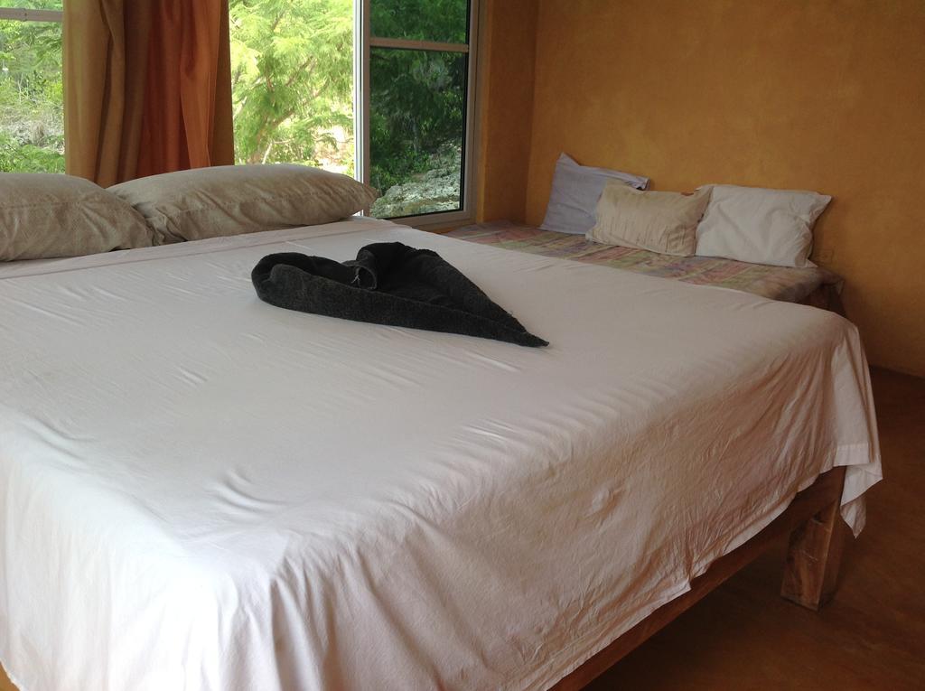 Hotel Welcoming Vibes Treasure Beach Esterno foto