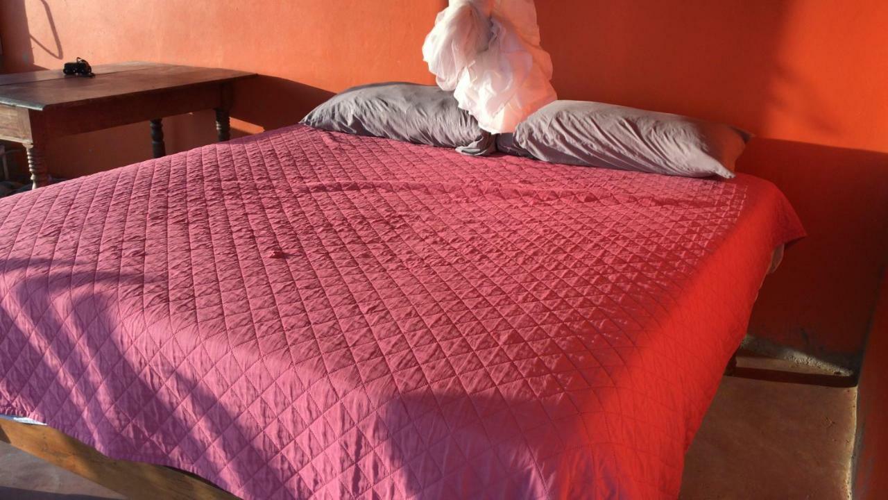 Hotel Welcoming Vibes Treasure Beach Esterno foto